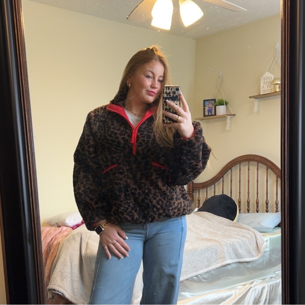 Rumored - Cheetah Print Quarter Zip